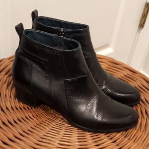 Regarde le Ciel Black Leather Booties Womens EU 37